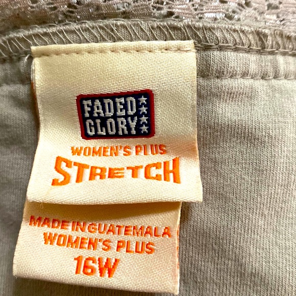 Tan camisole with shelf bra, velvet ribbon & lace trim - Picture 6 of 8